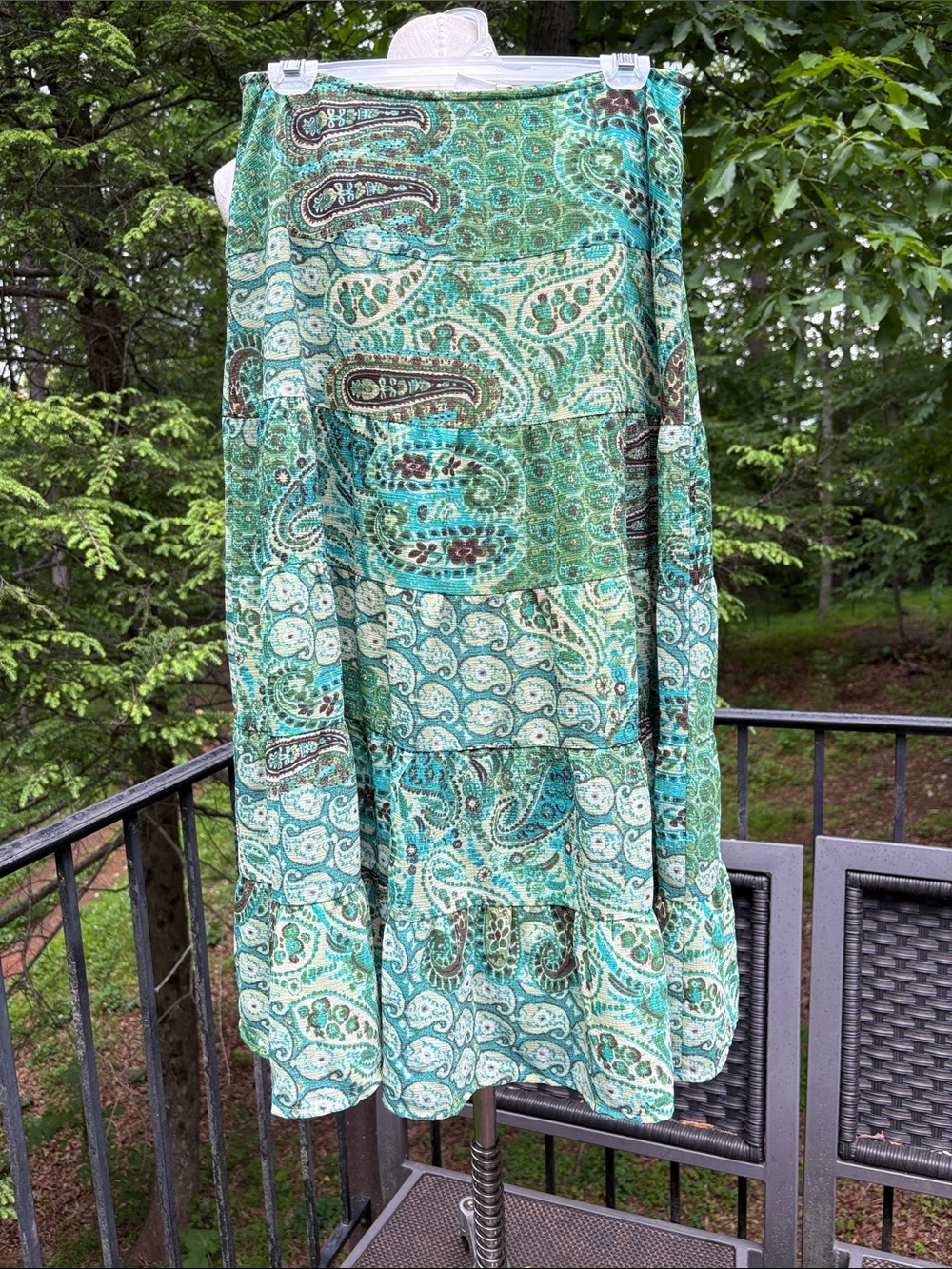 Emma James Green Paisley Tiered Maxi Skirt sz. 10 Petite